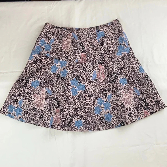NWT Loft Floral Print Skirt Size 2P - Picture 2 of 10